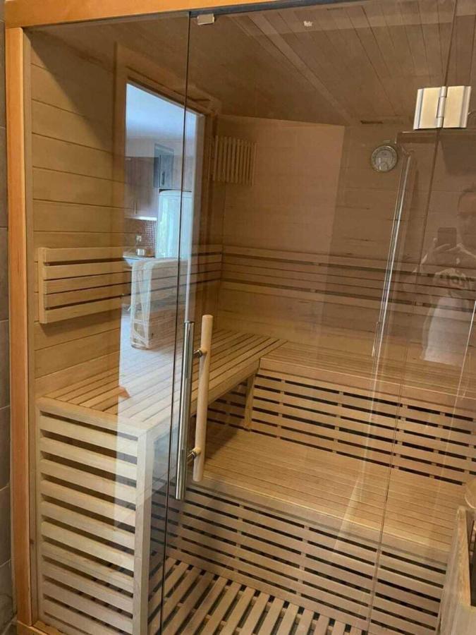 Luxurious 6 Bedroom Villa In A Great Location Халкида Экстерьер фото
